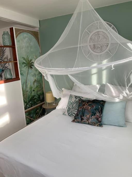 La Kaz Hibiscus, Jacuzzi Prive Villa Le Tampon Exteriör bild